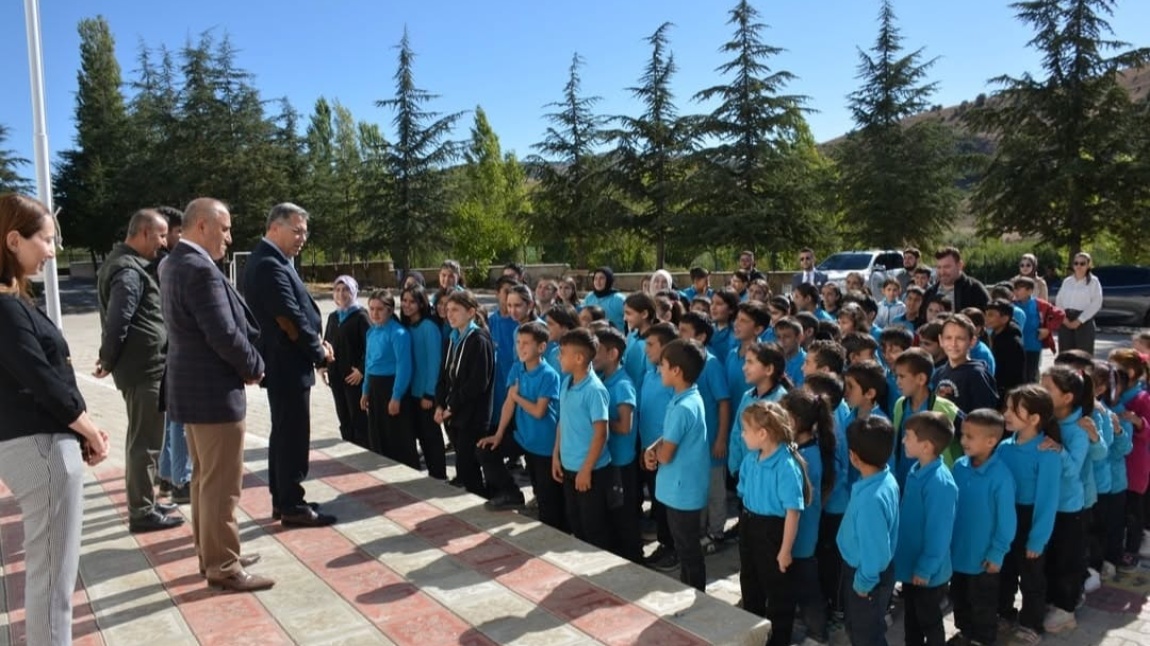 YEŞİL VATAN - BENİM OKULUM GELECEĞE ÇARE ETKİNLİĞİ